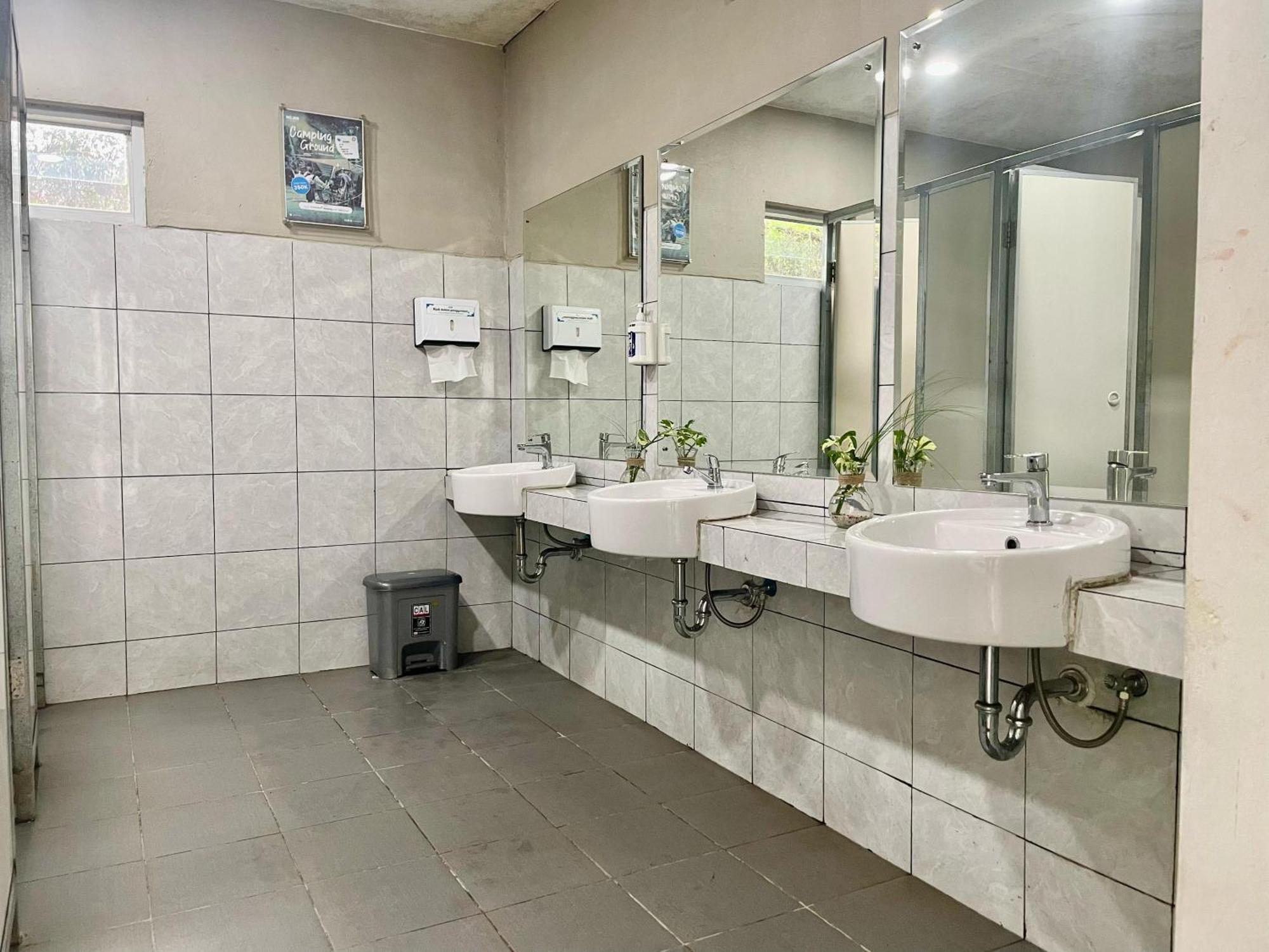 Heha Waterfall Suites & Camping Ground Paragajen Экстерьер фото
